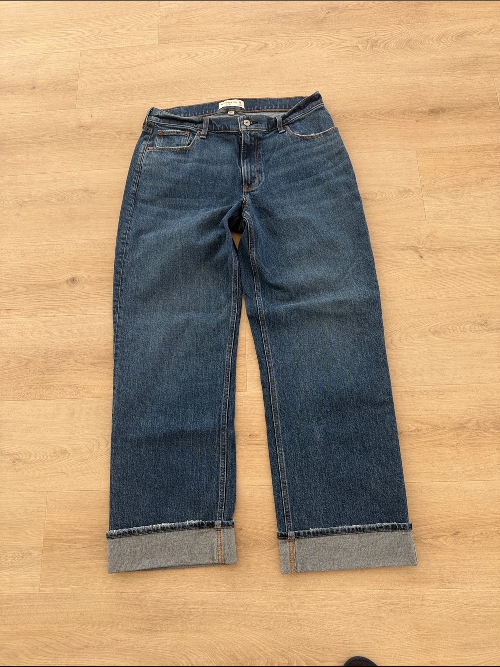 Abercrombie & Fitch Wide-Leg Dark Blue Jeans